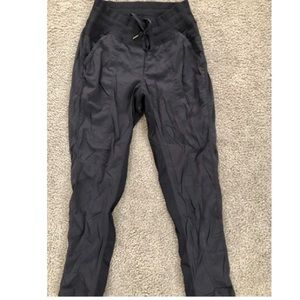 Lululemon dance studio pant - size 4, black